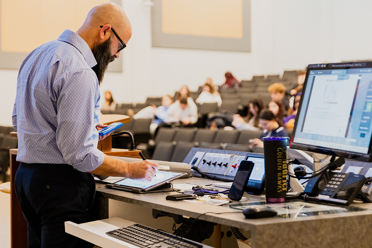 Professor Steve MacNeil